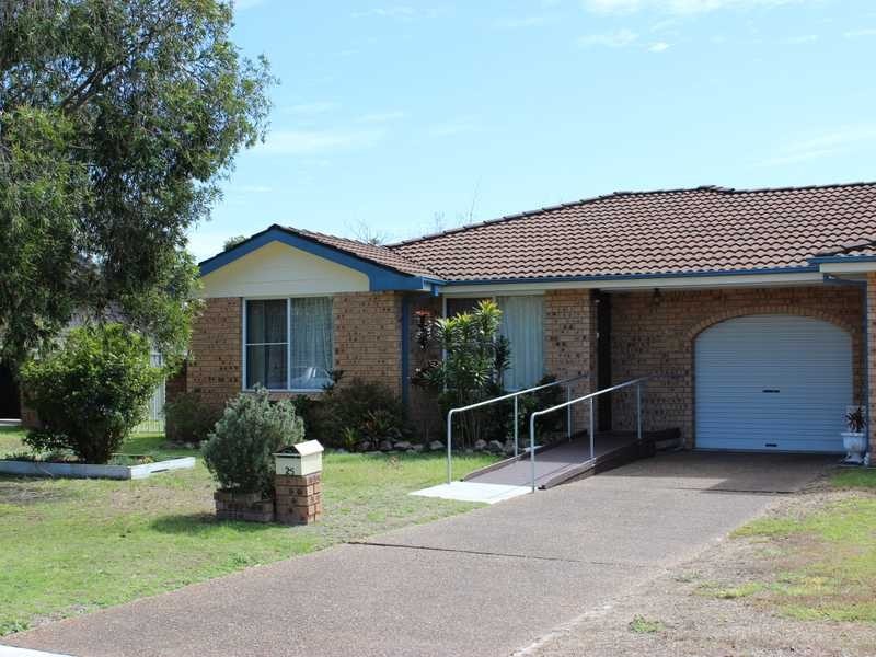 2/5 Sciacca Avenue, Tuncurry NSW 2428