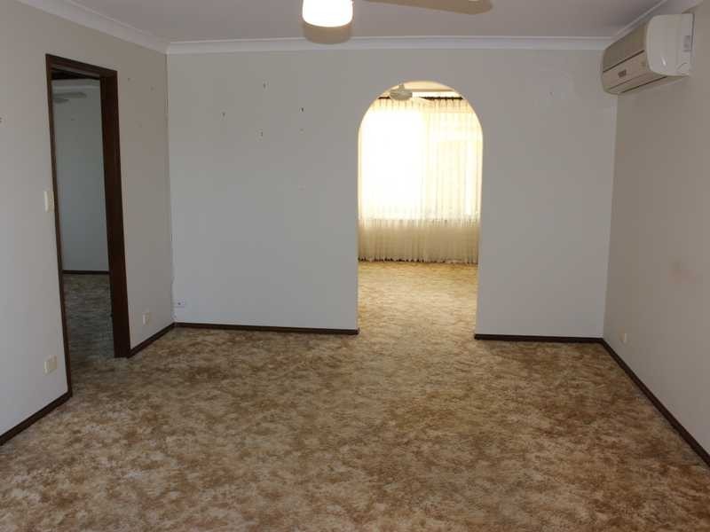 2/5 Sciacca Avenue, Tuncurry NSW 2428