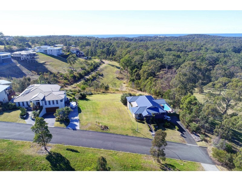 13 Lake View Way, Tallwoods Village NSW 2430