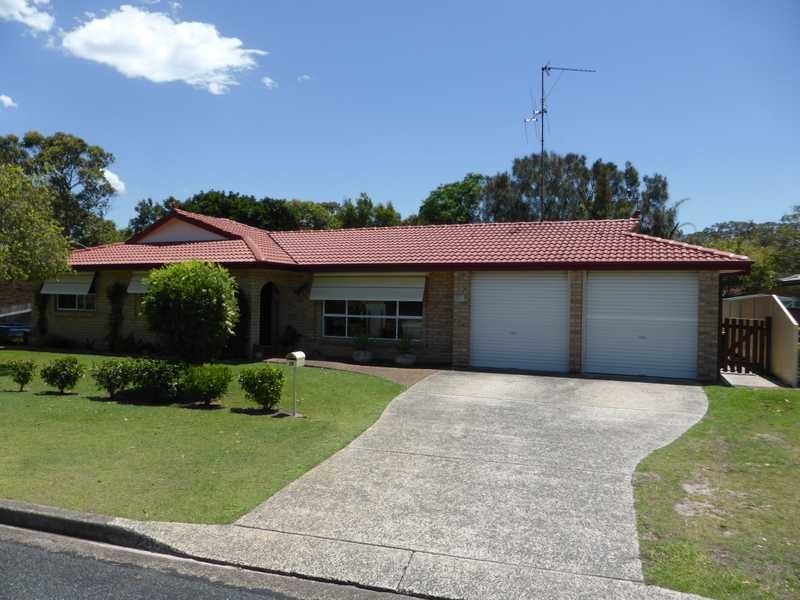 13 Goldens Road, Forster NSW 2428