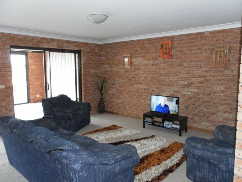 3/3-4 Pineview Crescent, Tuncurry NSW 2428