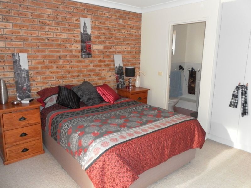 3/3-4 Pineview Crescent, Tuncurry NSW 2428