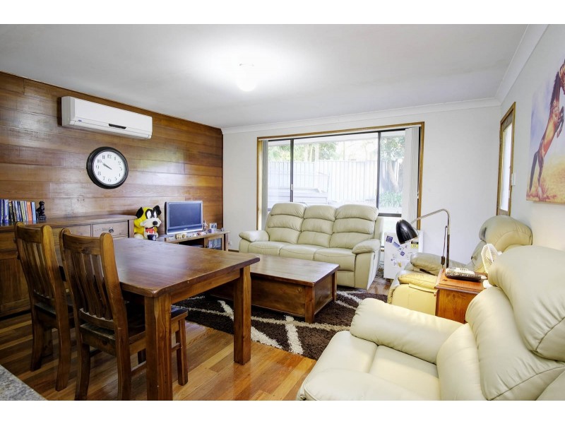 2/9 Lake Vista Crescent, Forster NSW 2428