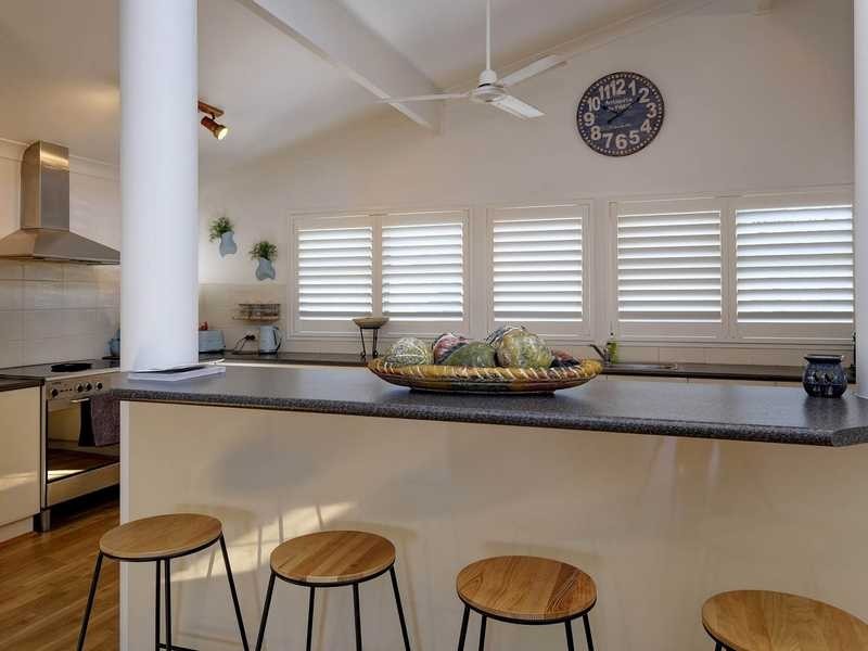 16 Lakeview Crescent, Forster NSW 2428