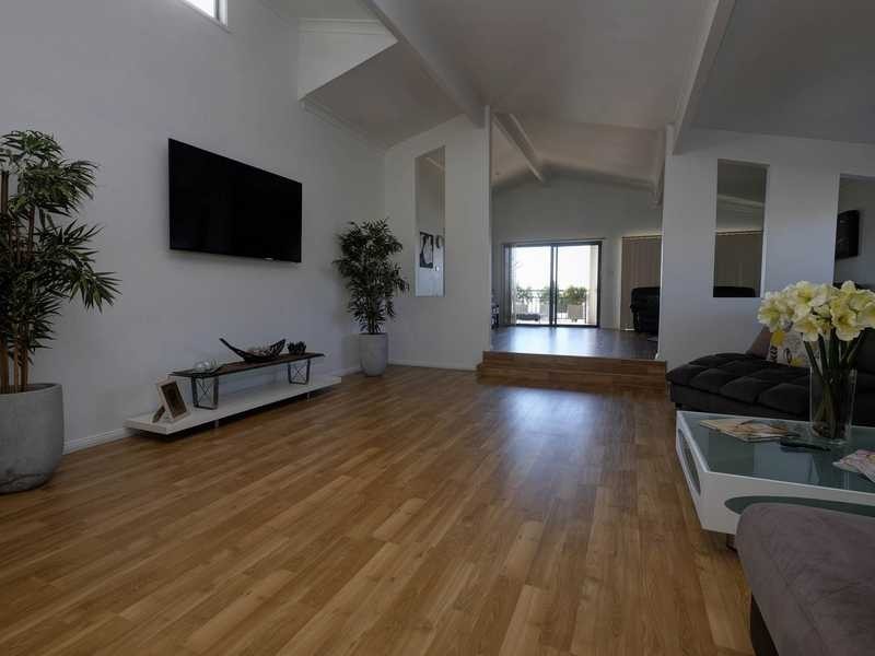 16 Lakeview Crescent, Forster NSW 2428