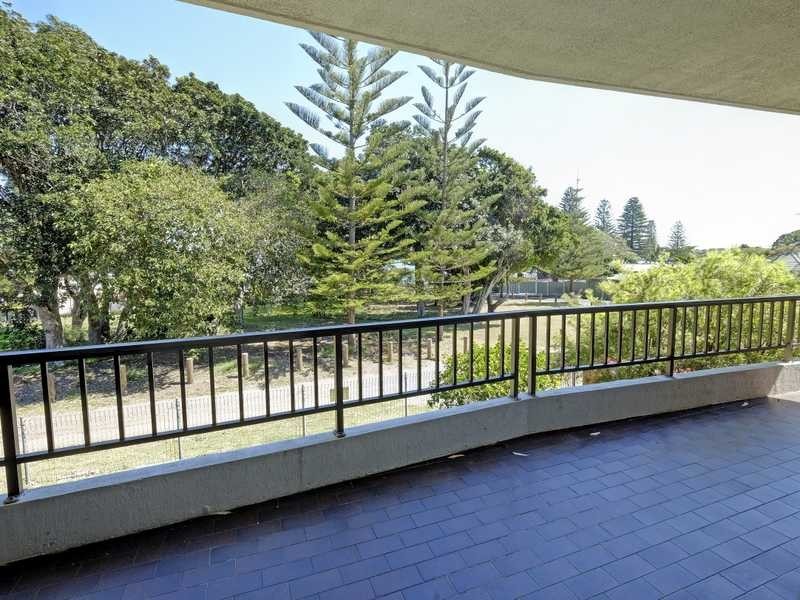 8/11 Reserve Road ‘Paradise Court’, Forster NSW 2428