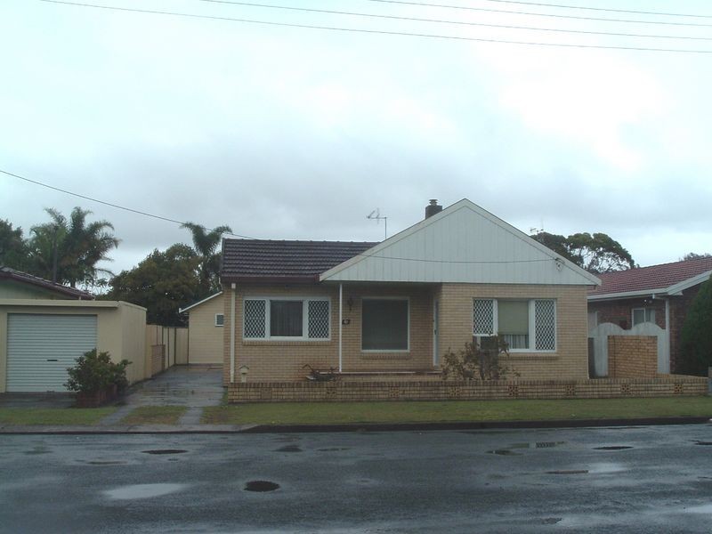 24 Bruce Street, Forster NSW 2428