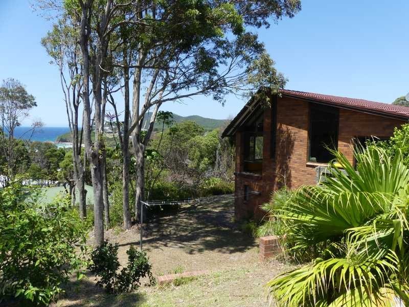 40 Becker Road, Forster NSW 2428