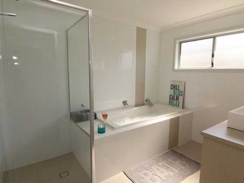 13 Manara Crescent, Forster NSW 2428
