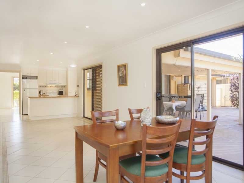 17 Hind Avenue, Forster NSW 2428