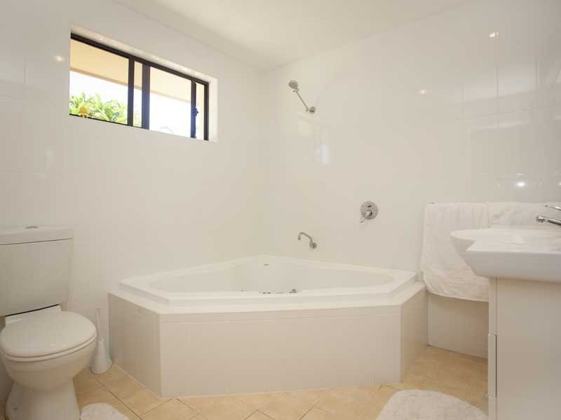 17 Hind Avenue, Forster NSW 2428