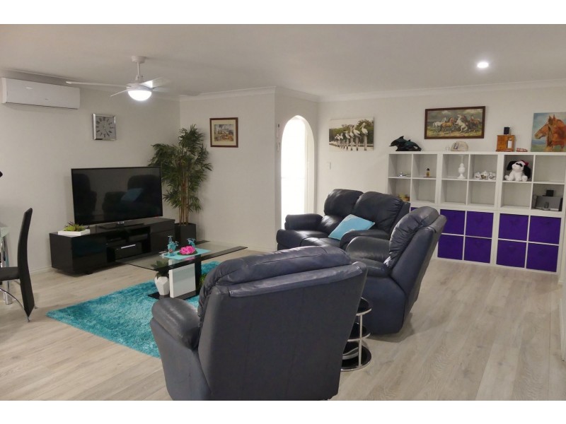 2/12 Oasis Parade, Tuncurry NSW 2428