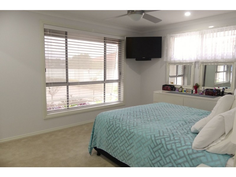 2/12 Oasis Parade, Tuncurry NSW 2428