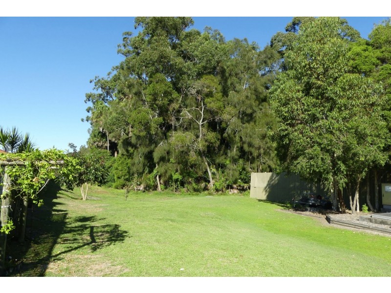 2/12 Oasis Parade, Tuncurry NSW 2428