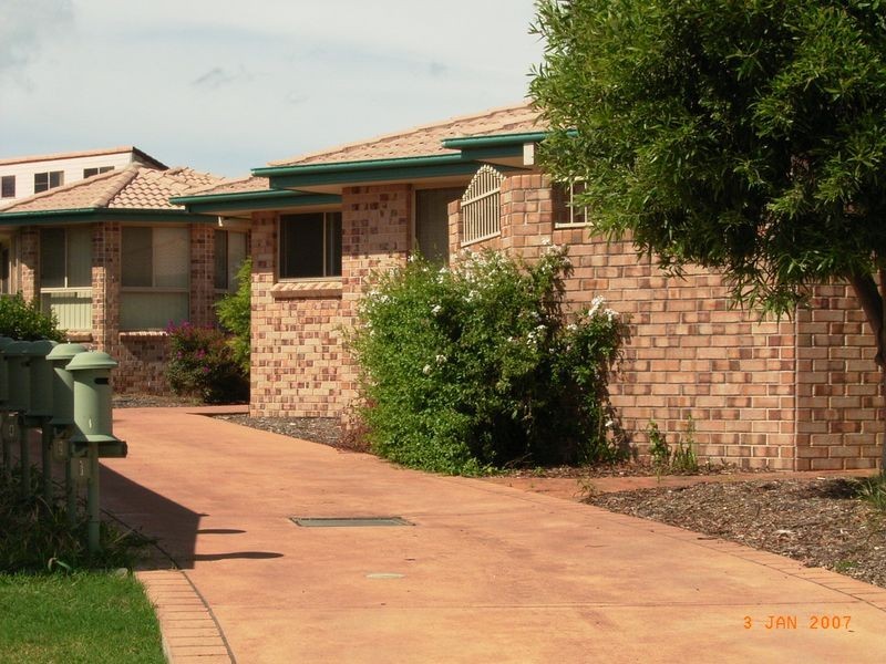 2/11 Paruna Circuit, Forster NSW 2428
