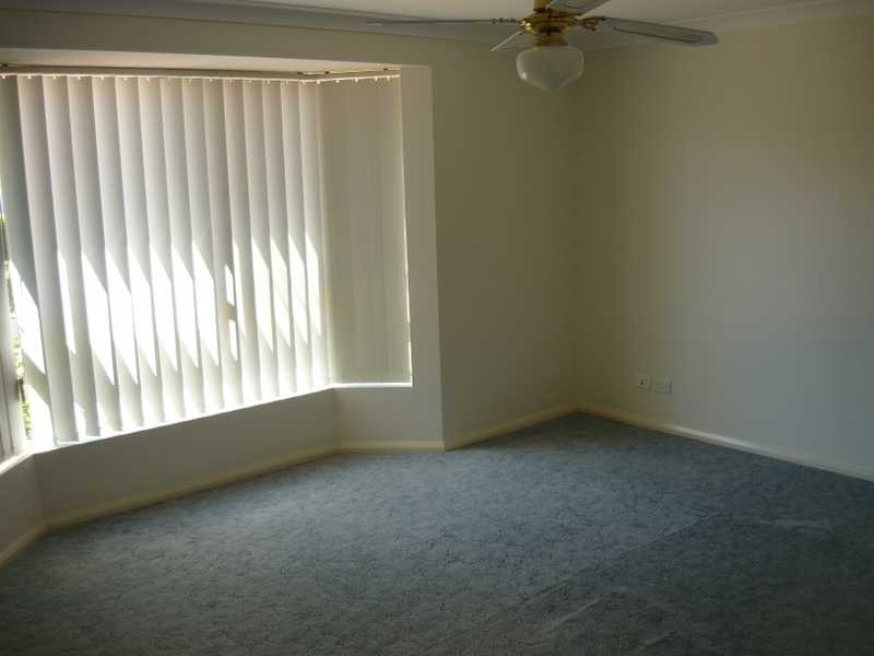 Villa 1/8 Wills Court, Forster NSW 2428