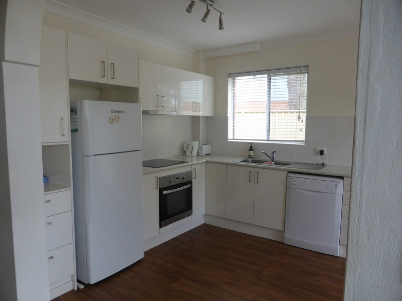 Unit 2/15 Maneela Street, Forster NSW 2428