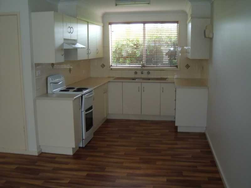 2/27 Parkes Street, Tuncurry NSW 2428