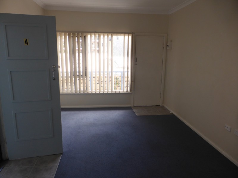 Unit 4/24 West Street, Forster NSW 2428