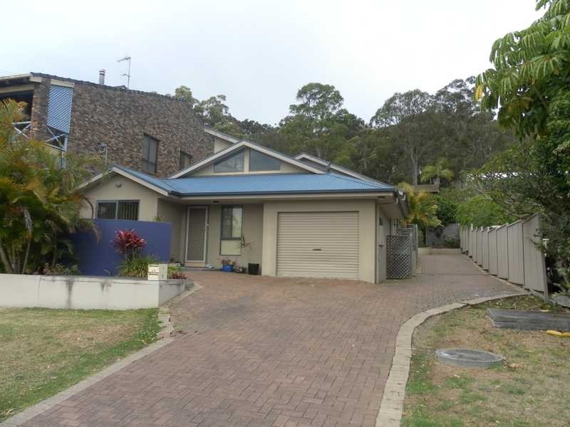 2/34 Surfview Avenue, Forster NSW 2428