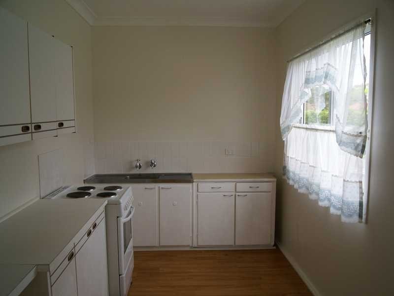 1/10 Douglas Ave, Forster NSW 2428