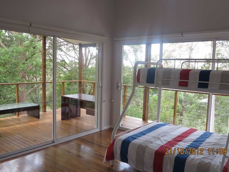 9 Harcourt Cres, Smiths Lake NSW 2428