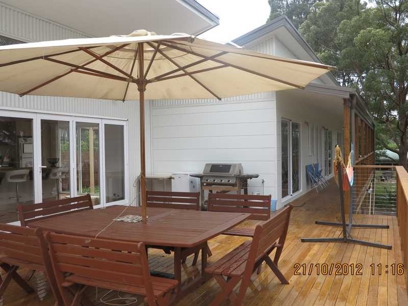 9 Harcourt Cres, Smiths Lake NSW 2428