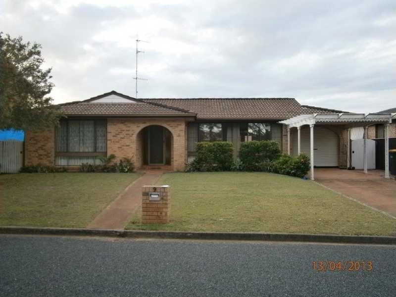 9 Friendship Key, Forster NSW 2428