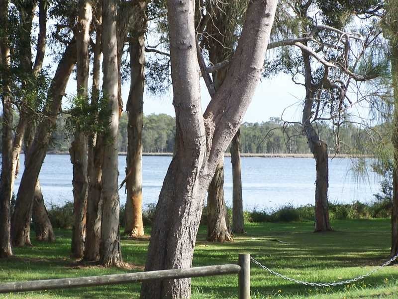 10 Elizabeth Pde, Forster NSW 2428