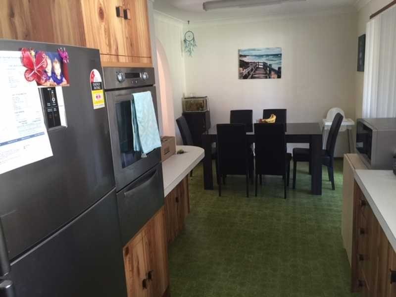 8 Kolang Place, Forster NSW 2428