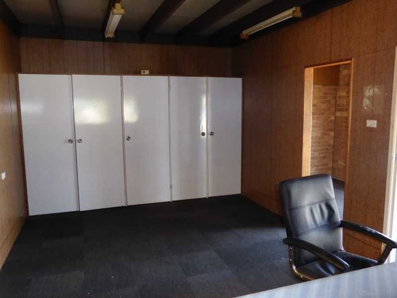 1/6 Trades Court, Forster NSW 2428