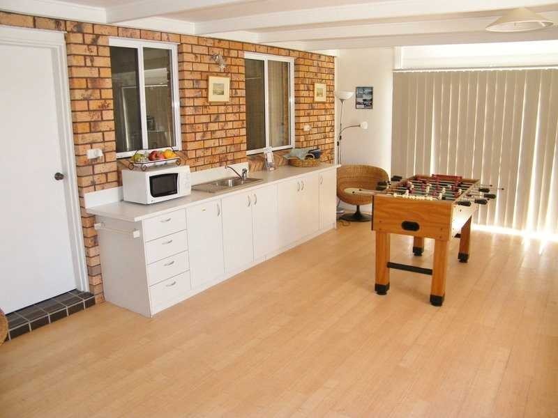 17 Cavill Ave, Forster NSW 2428