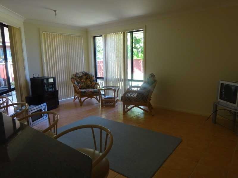 6 Blundell Ave, Forster NSW 2428