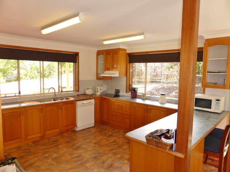 9 Avon Place, Forster NSW 2428