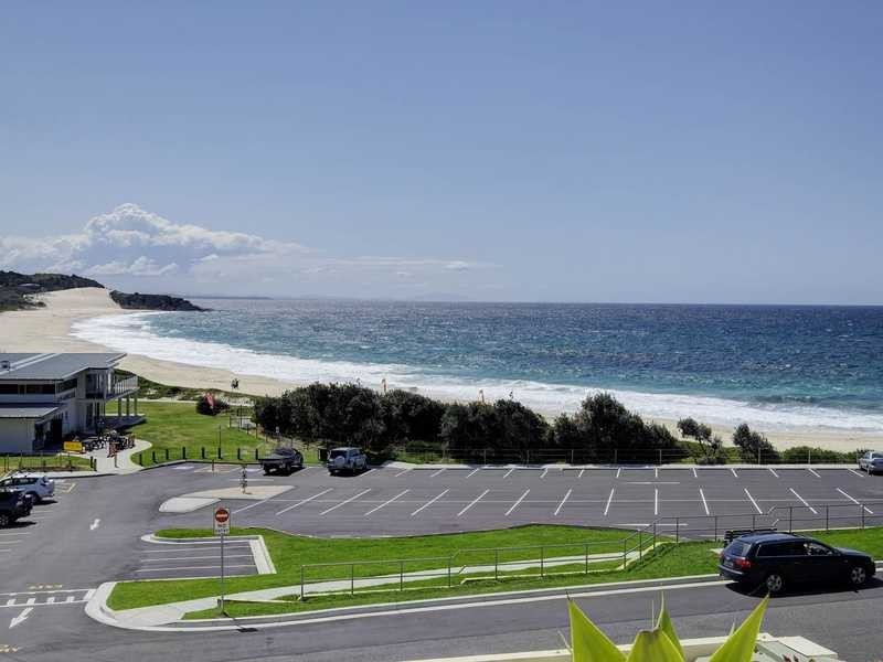 2/14 Cliff Road, Forster NSW 2428