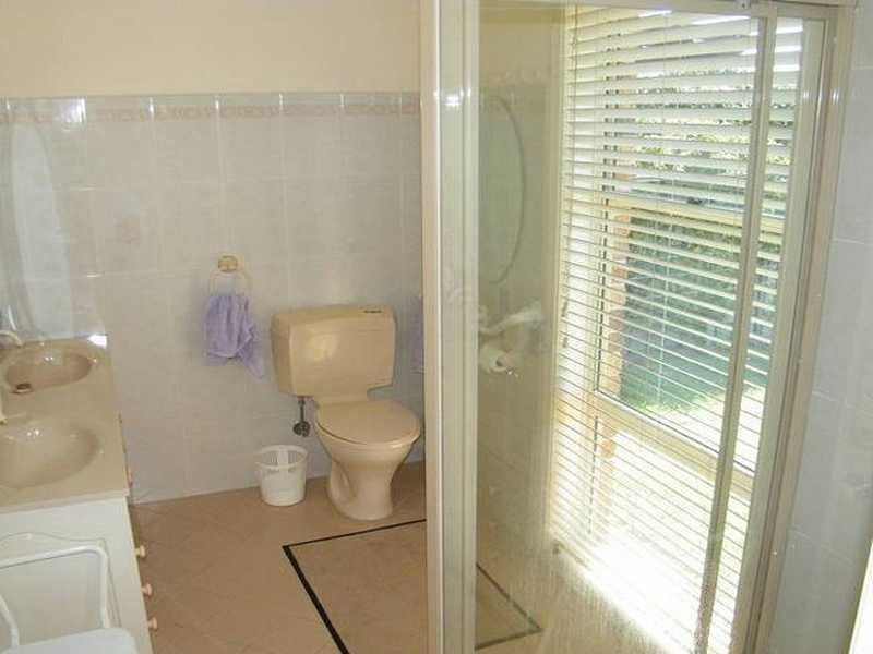 15 Friendship Key, Forster NSW 2428