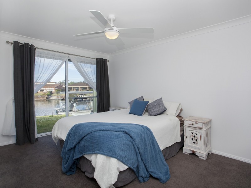 2 Sirius Key, Forster NSW 2428