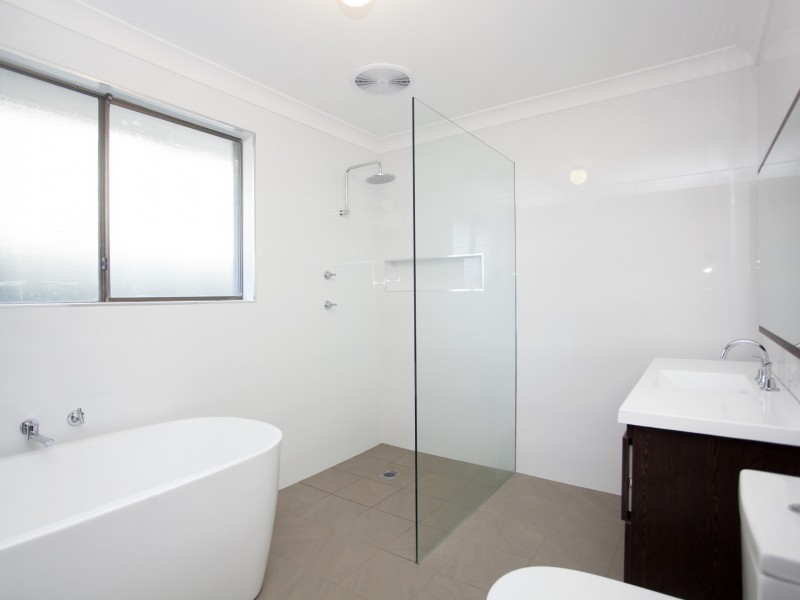 2 Sirius Key, Forster NSW 2428