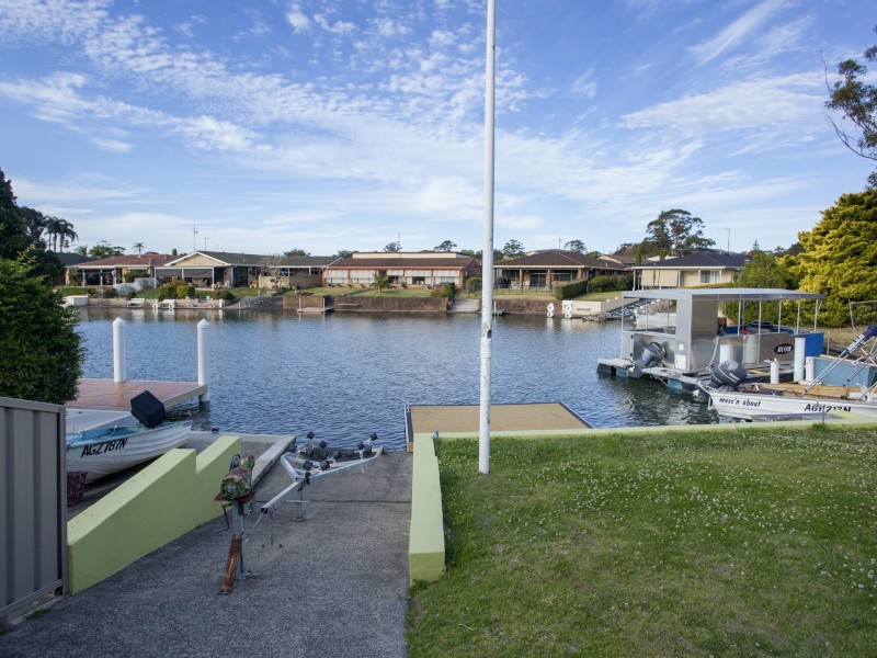 2 Sirius Key, Forster NSW 2428