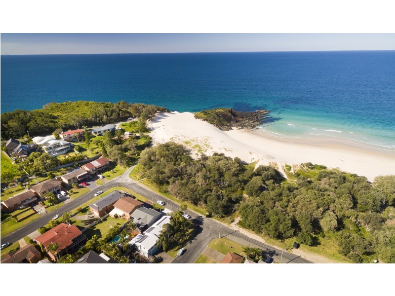 18 Marine Drive, Forster NSW 2428
