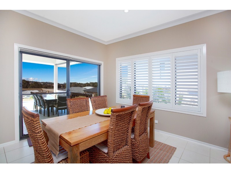 14 Greenview Drive, Black Head NSW 2430