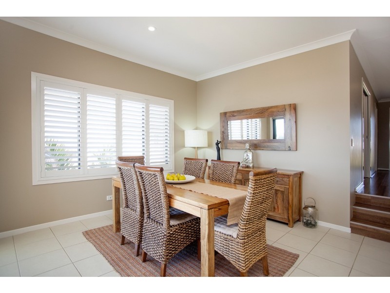 14 Greenview Drive, Black Head NSW 2430