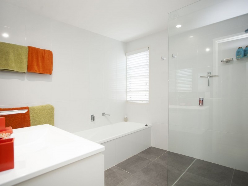 13 Harcourt Crescent, Smiths Lake NSW 2428