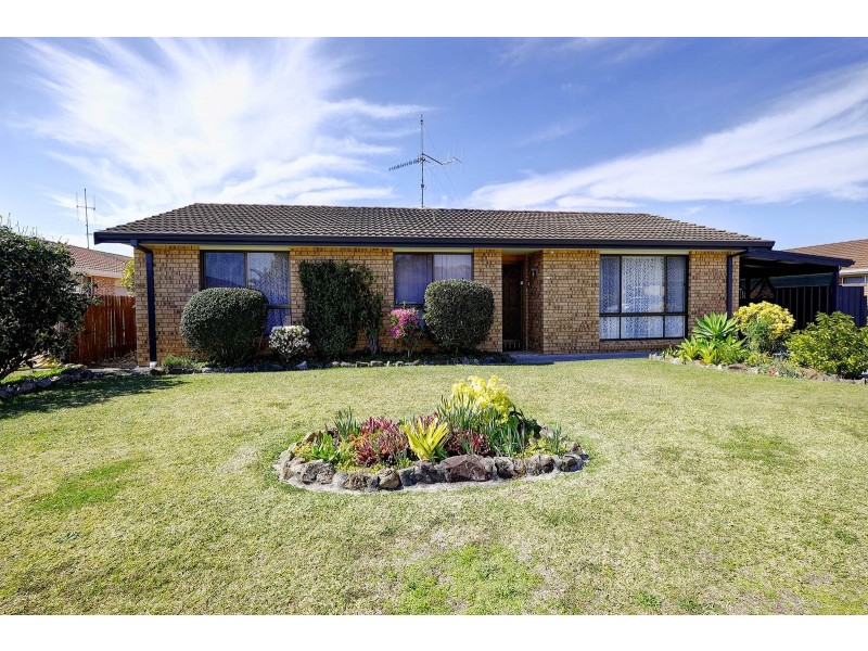 52 Hind Avenue, Forster NSW 2428