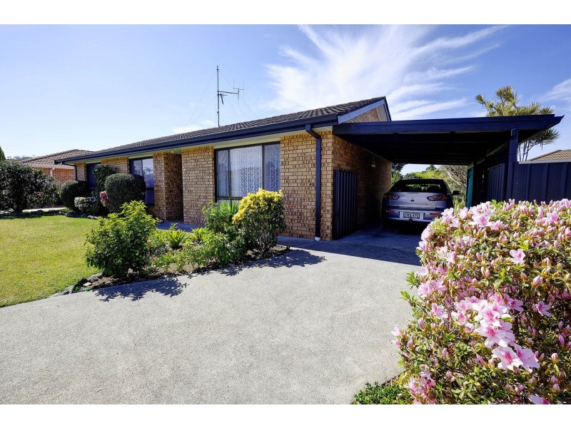 52 Hind Avenue, Forster NSW 2428