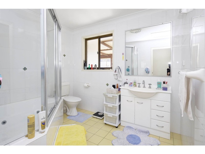 52 Hind Avenue, Forster NSW 2428