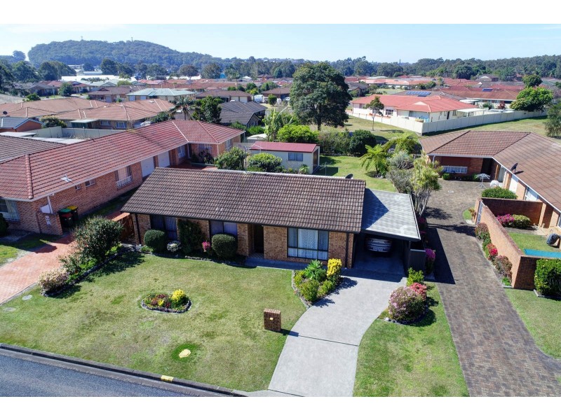 52 Hind Avenue, Forster NSW 2428