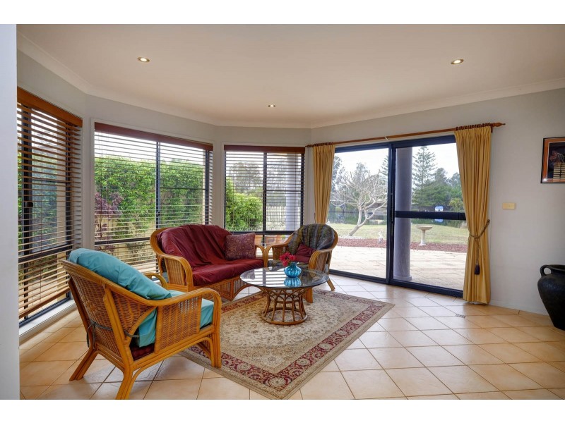 4 Mirage Drive, Tuncurry NSW 2428