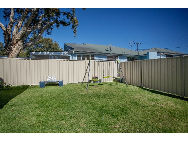 19 Manning St, Tuncurry NSW 2428