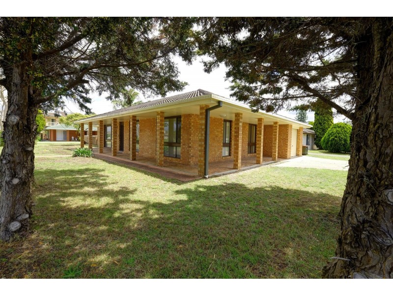 2 Jonnel Place, Tuncurry NSW 2428